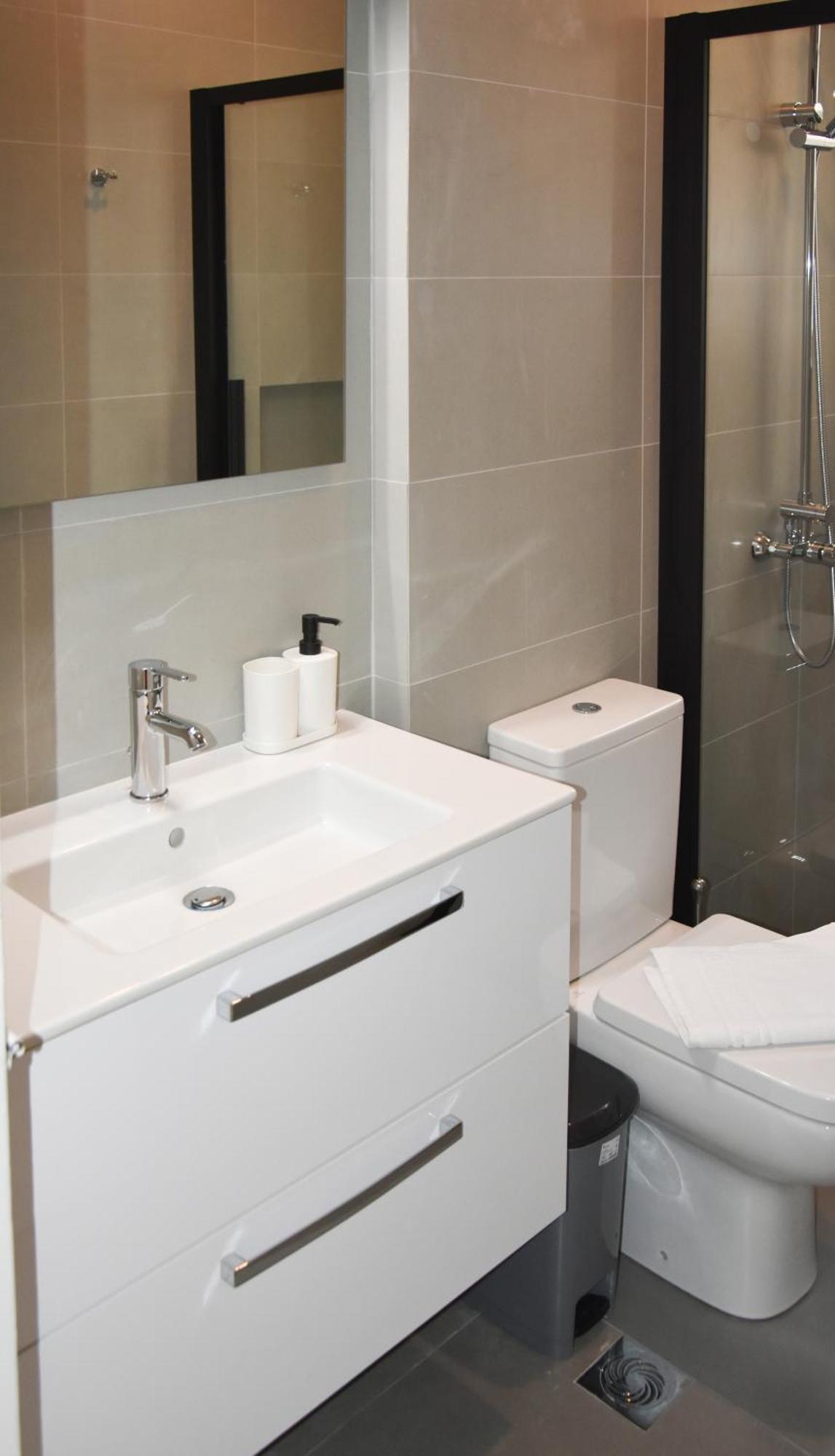 Spacious Modern Apartment In Pagkrati Αθήνα Εξωτερικό φωτογραφία